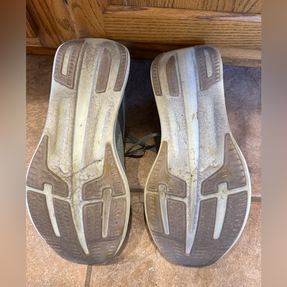 Brooks Hyperion Elite 3 Running Shoe - Picture 3 of 4